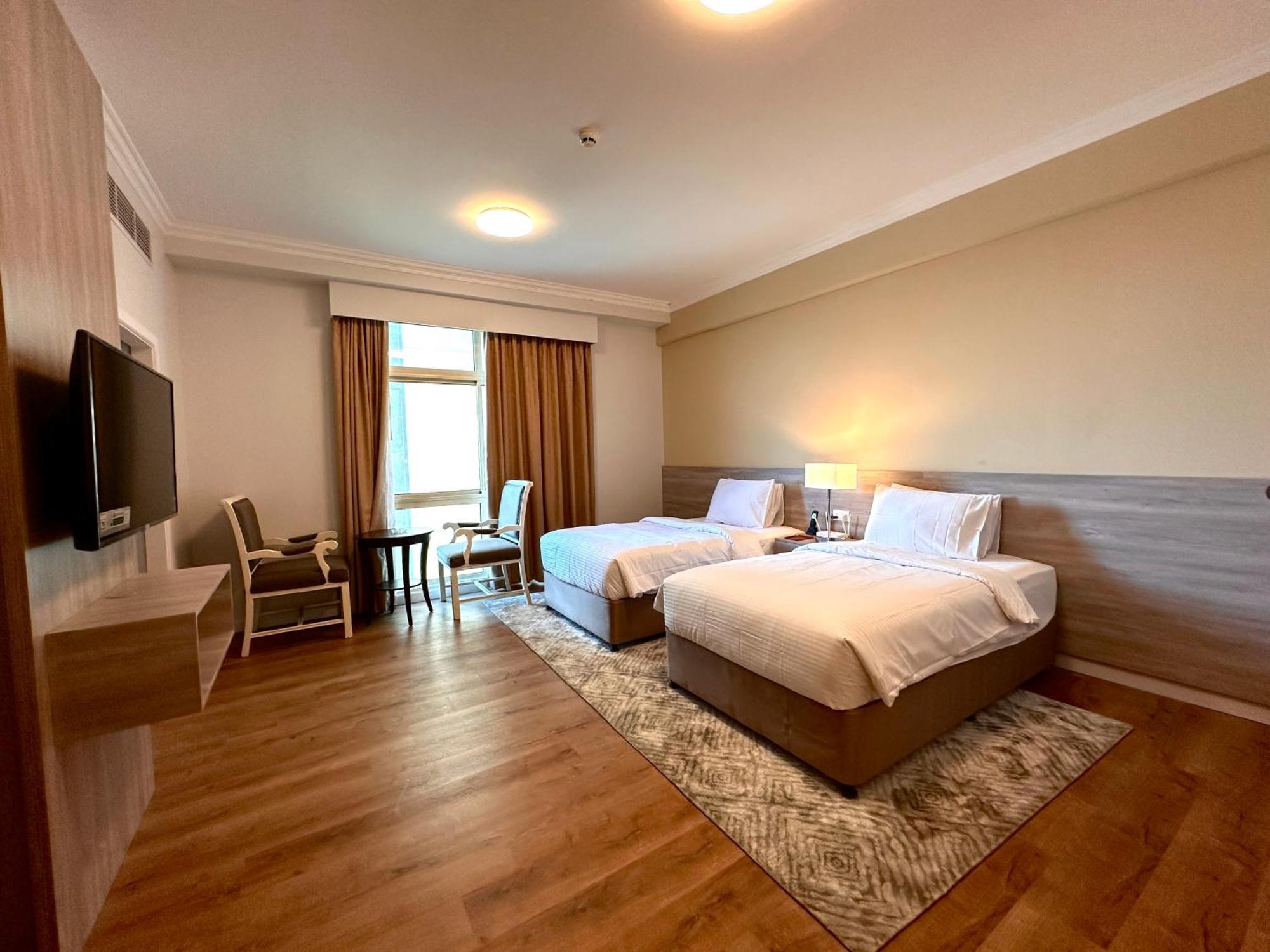 Mirador Hotel Manama Exterior photo